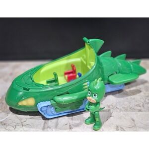 PJ Masks Gekko Gecko Vehicle with Figure Green Toy Playset
